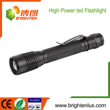 Factory Custom Made Bright EDC aa Batterie 3watt led Petite lampe de poche à bande de poche